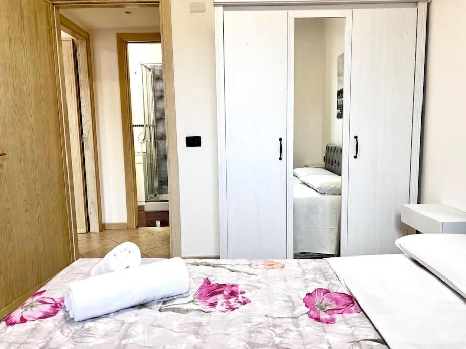 Comfyspot Apartment Rosia ภายนอก รูปภาพ
