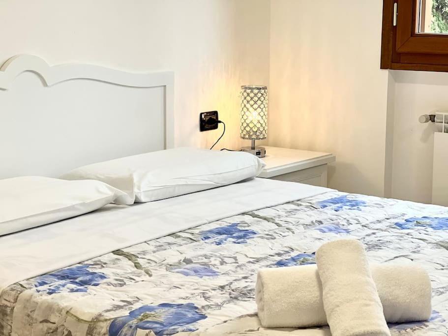 Comfyspot Apartment Rosia ภายนอก รูปภาพ