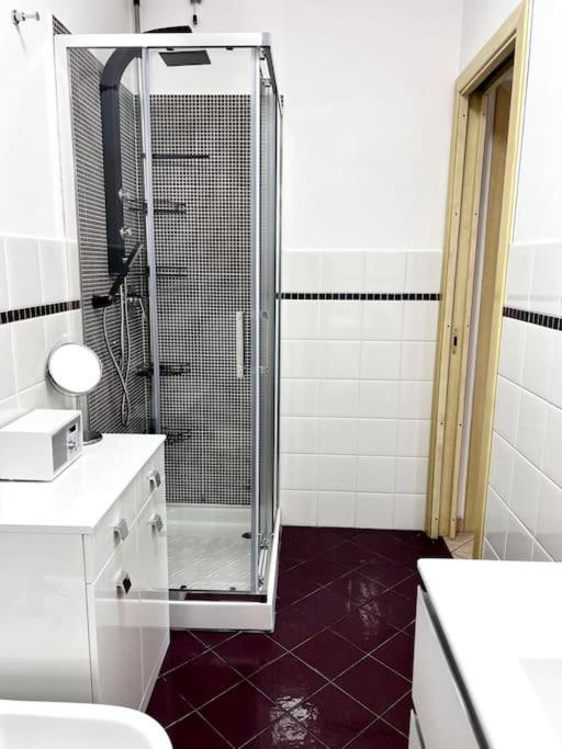 Comfyspot Apartment Rosia ภายนอก รูปภาพ