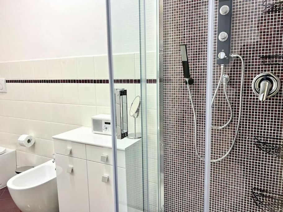 Comfyspot Apartment Rosia ภายนอก รูปภาพ
