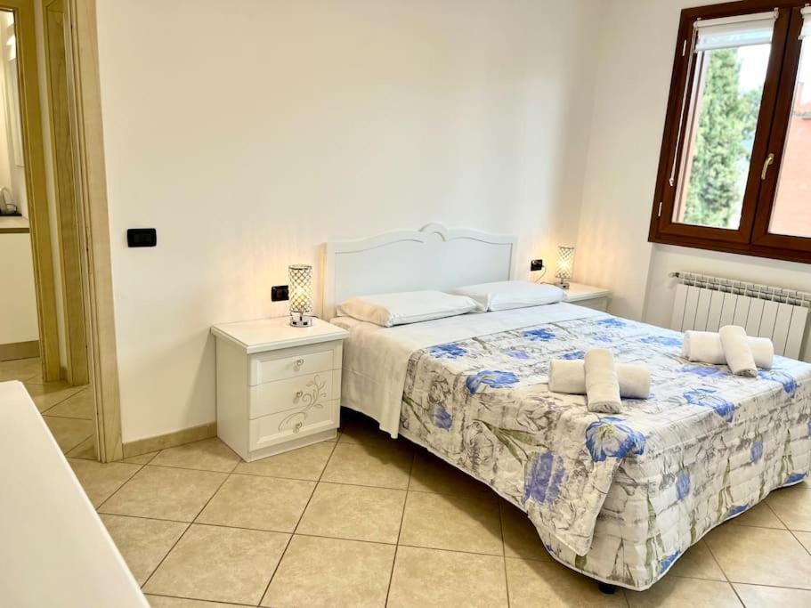 Comfyspot Apartment Rosia ภายนอก รูปภาพ