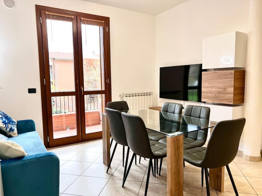 Comfyspot Apartment Rosia ภายนอก รูปภาพ