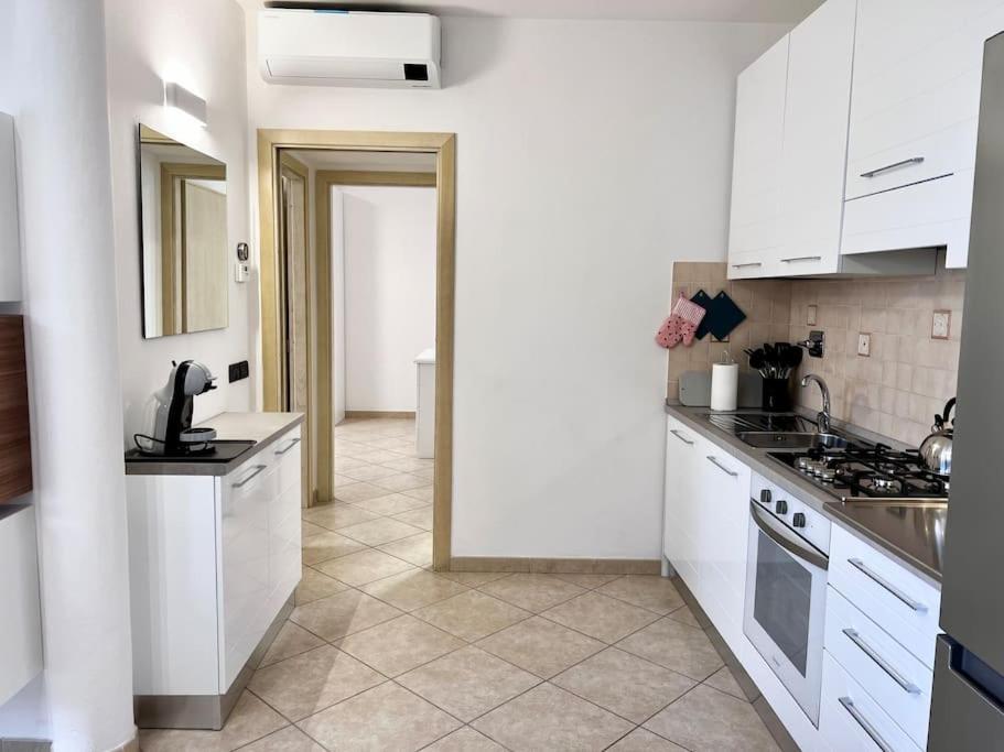 Comfyspot Apartment Rosia ภายนอก รูปภาพ