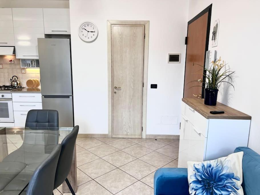 Comfyspot Apartment Rosia ภายนอก รูปภาพ
